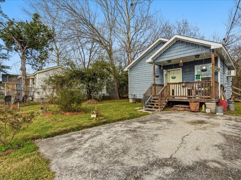 1802 Fort Worth Street