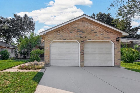 Photo of 10535 Walnut Glen Drive, Houston, TX 77064 (MLS # 37653298)