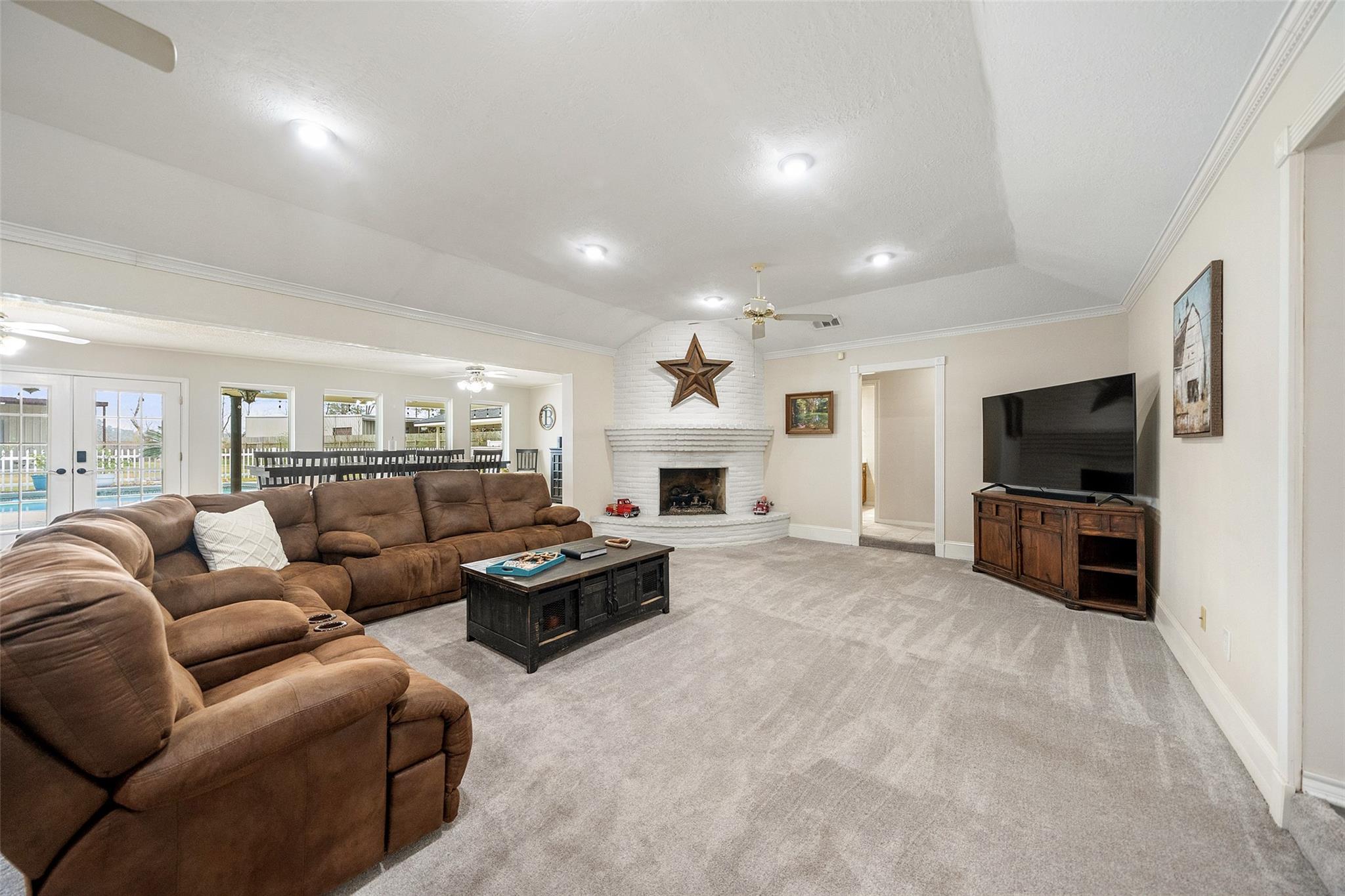 1743 S Houston Avenue