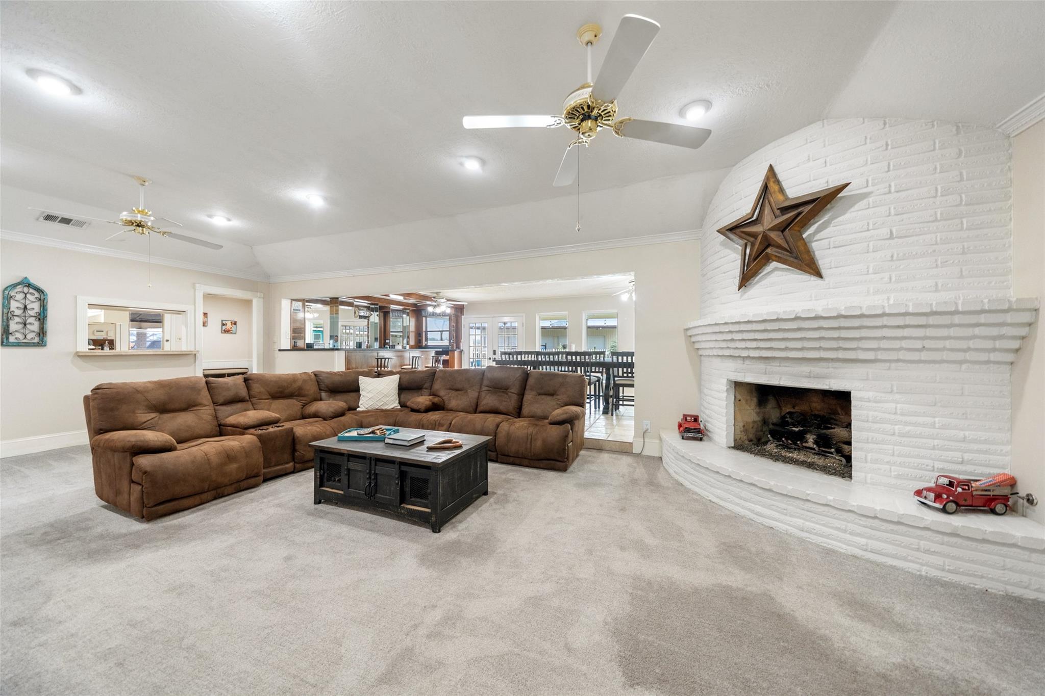 1743 S Houston Avenue