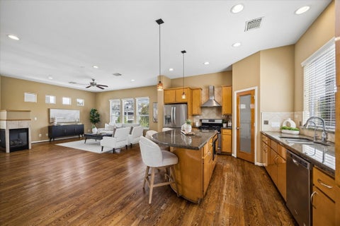 Tiny photo for 3010 Caroline Street, Houston, TX 77004 (MLS # 34463461)