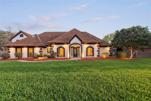Photo of 1205 Tall Pines Drive, Friendswood, TX 77546 (MLS # 13102319)