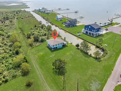 Photo of 510 Flamingo Drive, Smith Point, TX 77514 (MLS # 39116436)