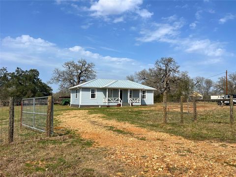 2286 Fm 3403 Lincoln TX 78948