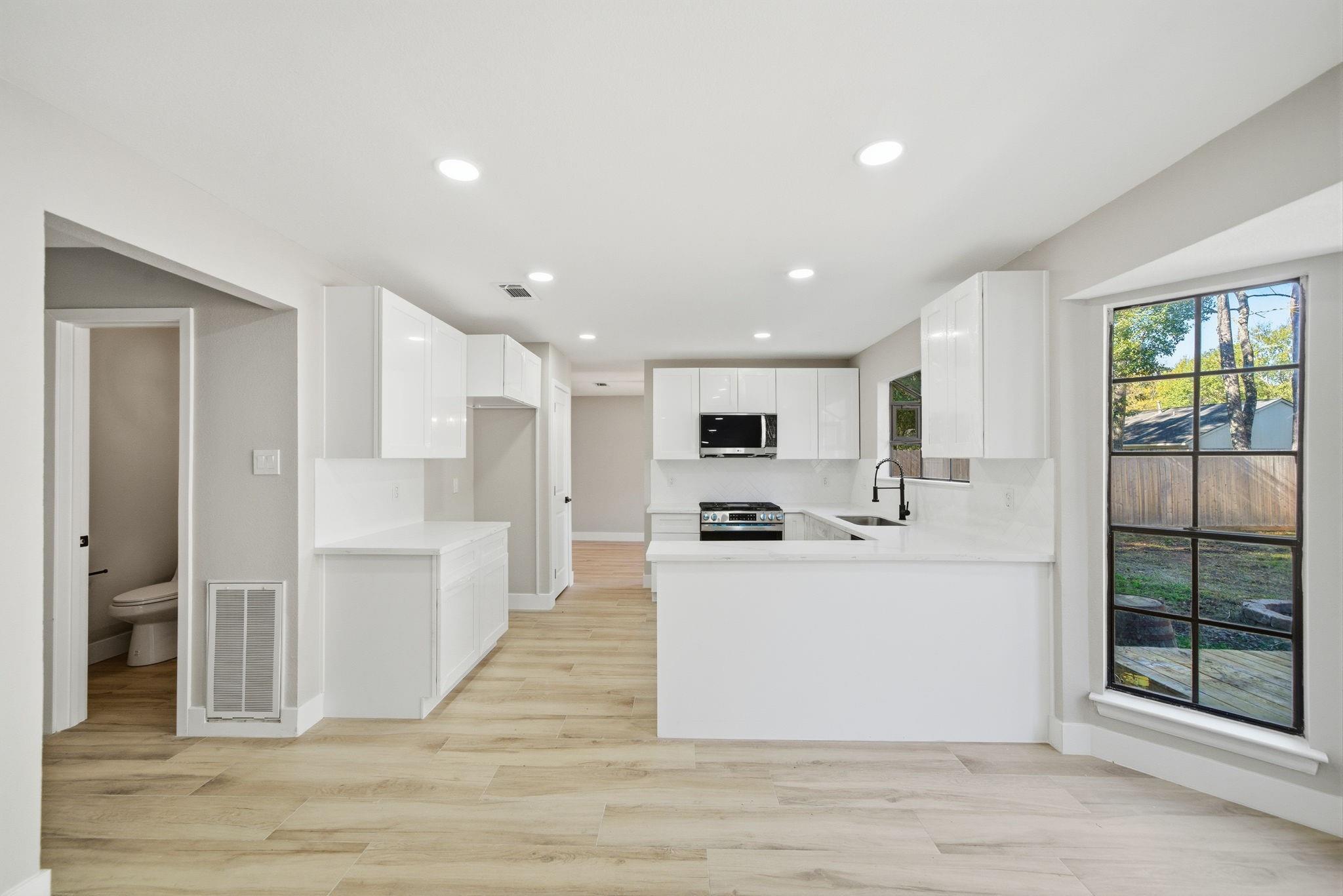 22 Cricket Hollow Place