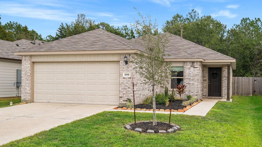Photo of 20918 Twining Rose Lane, Tomball, TX 77377 (MLS # 89207865)