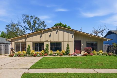 Photo of 2519 Tannehill Drive, Houston, TX 77008 (MLS # 79073308)