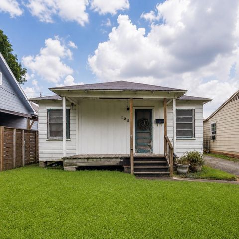 Photo of 1254 Common Park Drive, Houston, TX 77009 (MLS # 14747319)