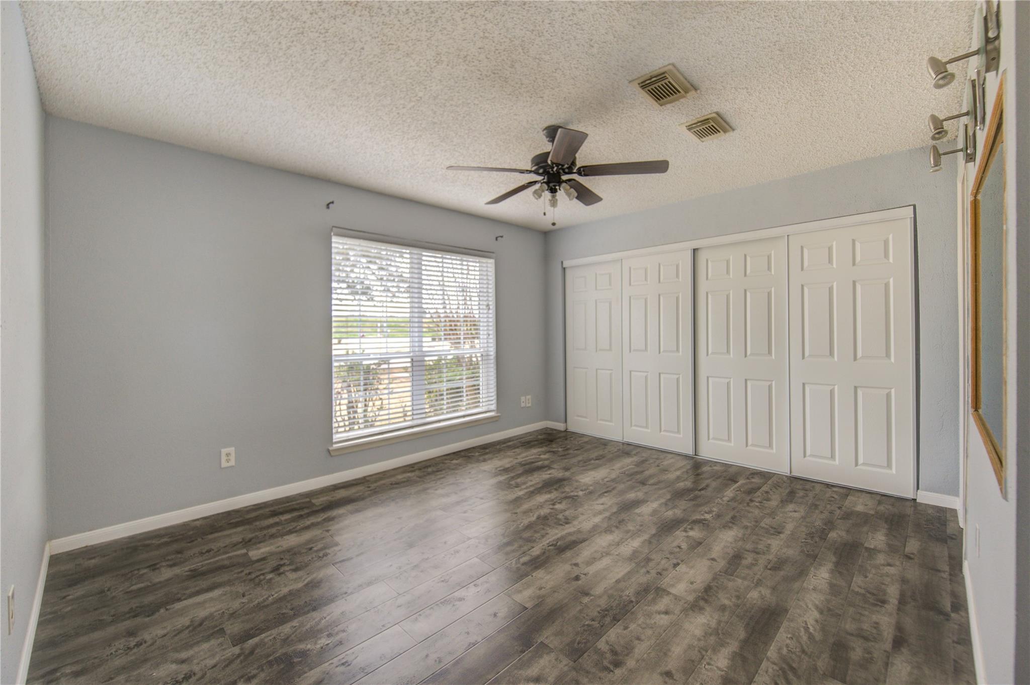 2927 Great Lakes Avenue