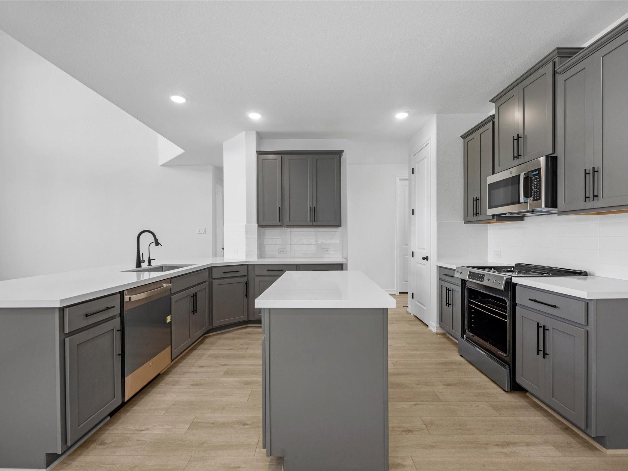 5022 Field Sparrow Lane