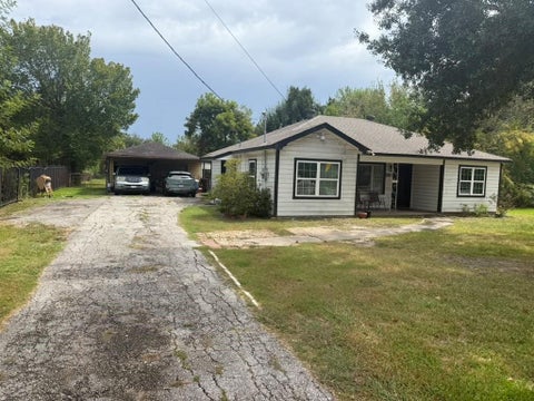 Photo of 1914 Ojeman Road, Houston, TX 77080 (MLS # 76433285)