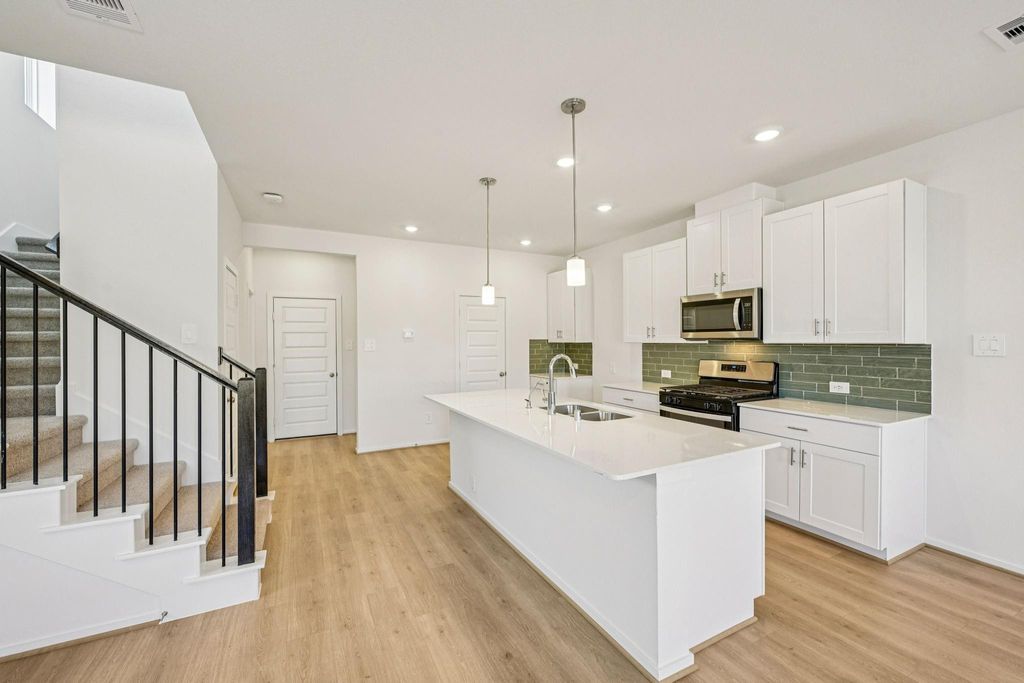 Photo of 19903 Emerald Bend Way, Rosharon, TX 77346 (MLS # 43396448)