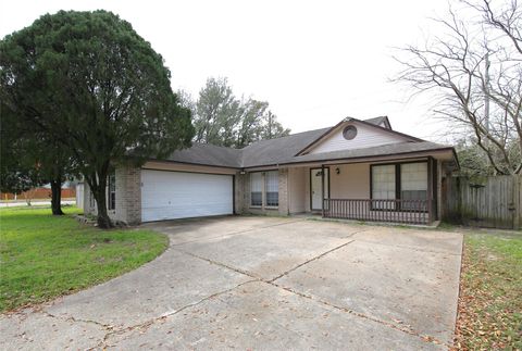 Photo of 15670 Pebble Lake Drive, Houston, TX 77095 (MLS # 43494143)