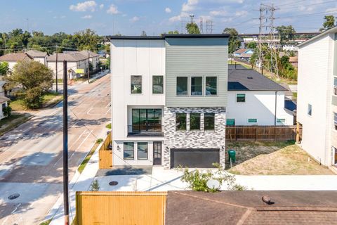 Photo of 5512 Hardy Street, Houston, TX 77009 (MLS # 34255546)