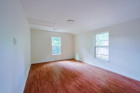 Tiny photo for 1202 Common Park Drive, Houston, TX 77009 (MLS # 78254372)