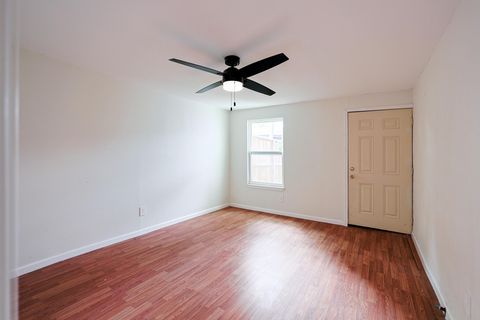 Tiny photo for 1202 Common Park Drive, Houston, TX 77009 (MLS # 78254372)