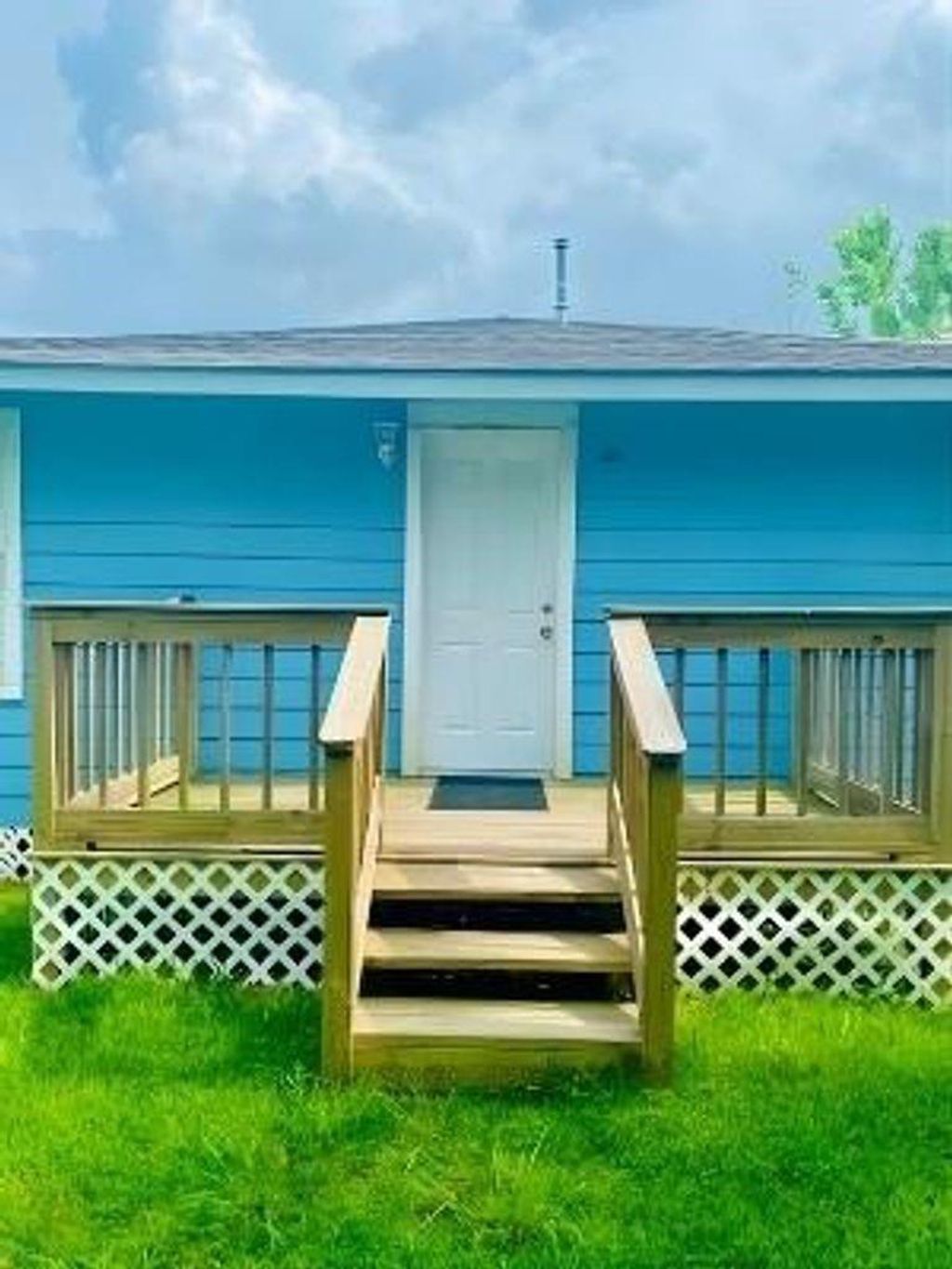 Photo of 5107 Farmer Street, Houston, TX 77020 (MLS # 60389972)