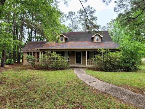 Photo of 123 Pinehurst Drive, Sour Lake, TX 77659 (MLS # 95253832)