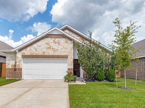 Photo of 15414 Kirkdell Bend Drive, Humble, TX 77346 (MLS # 40587998)
