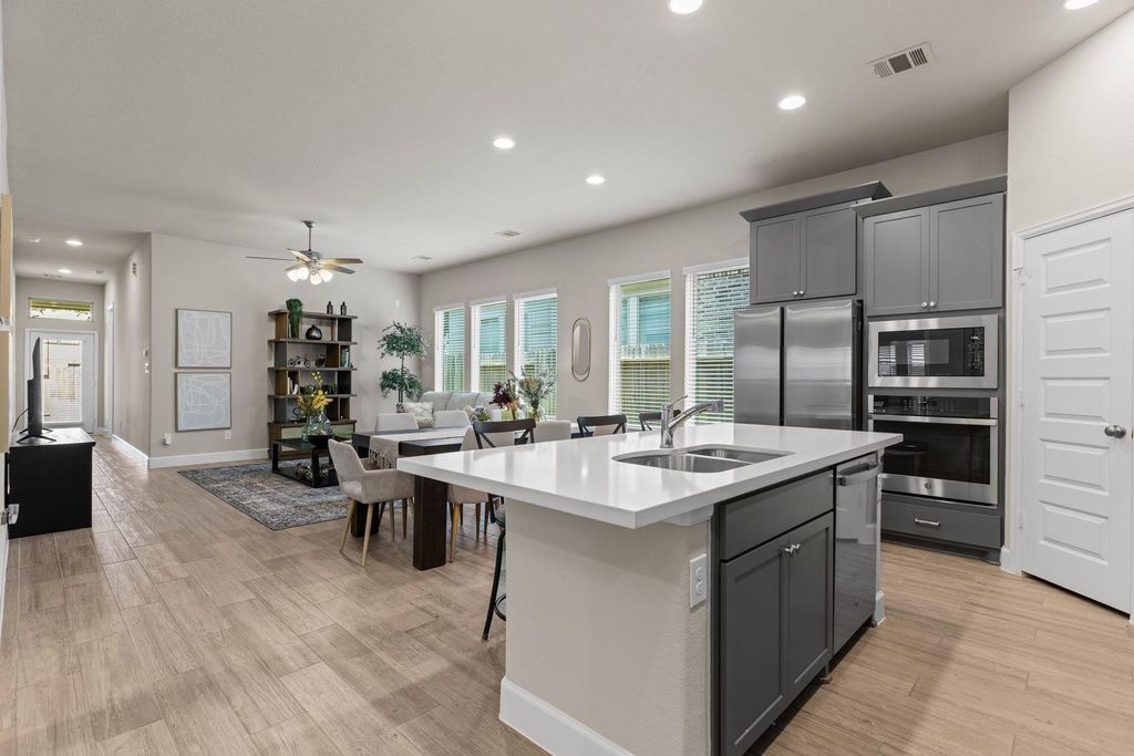 Photo of 321 Rise Lane, Montgomery, TX 77316 (MLS # 10626511)