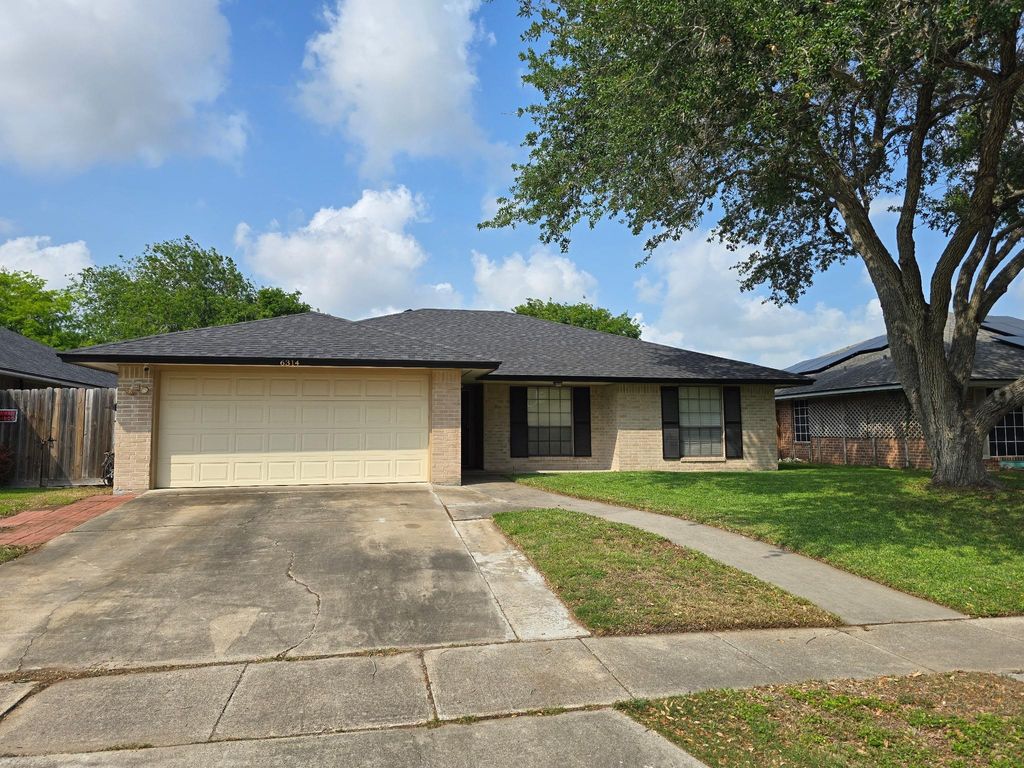 Photo of 6314 Ramsgate Circle, Corpus Christi, TX 78414 (MLS # 83361211)