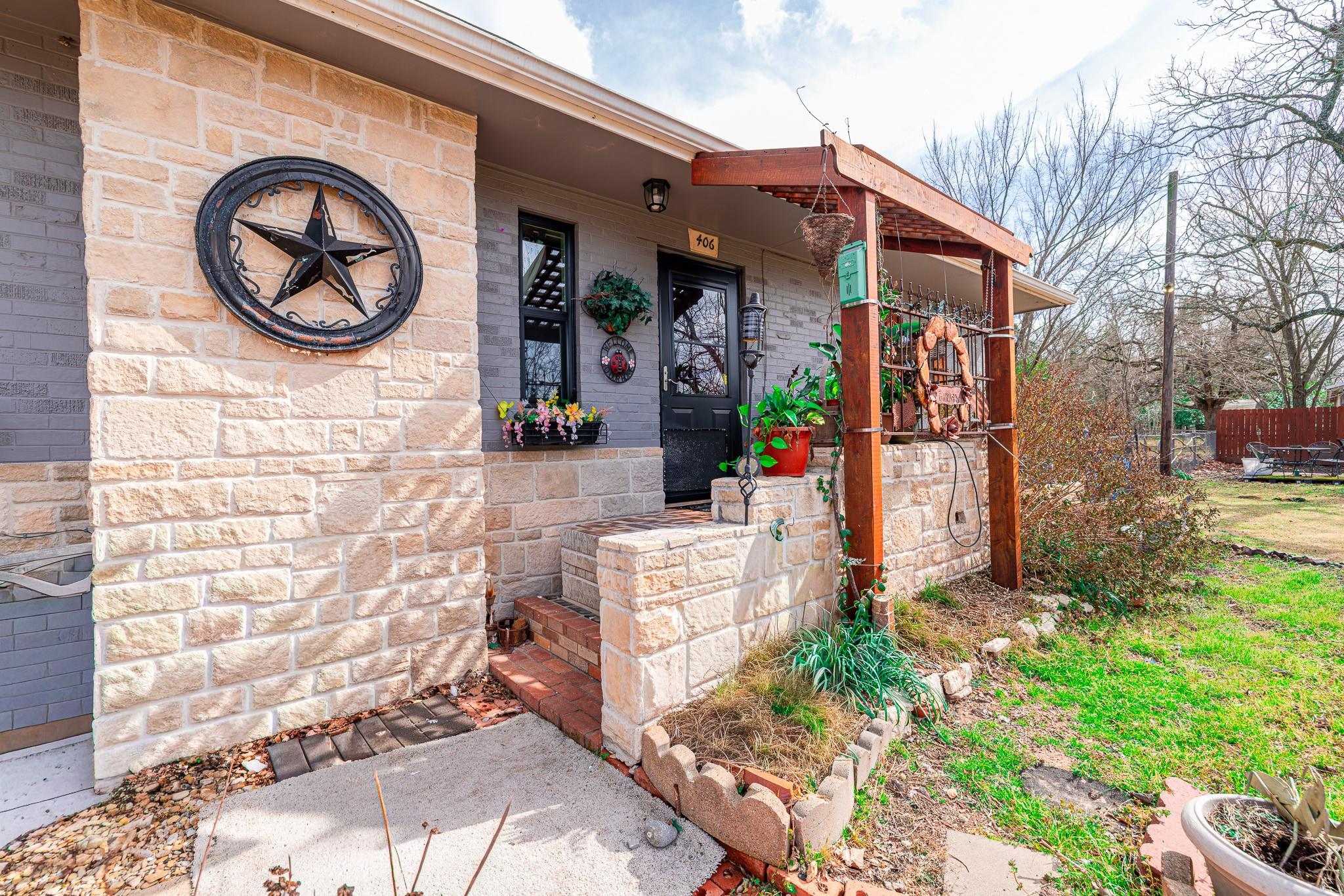 406 S Owensville Street