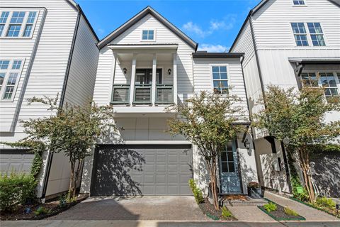 Photo of 3402 Timbergrove Heights Street, Houston, TX 77008 (MLS # 45879385) Photo of 3402 Timbergrove Heights Street, Houston, TX 77008 (MLS # 45879385)