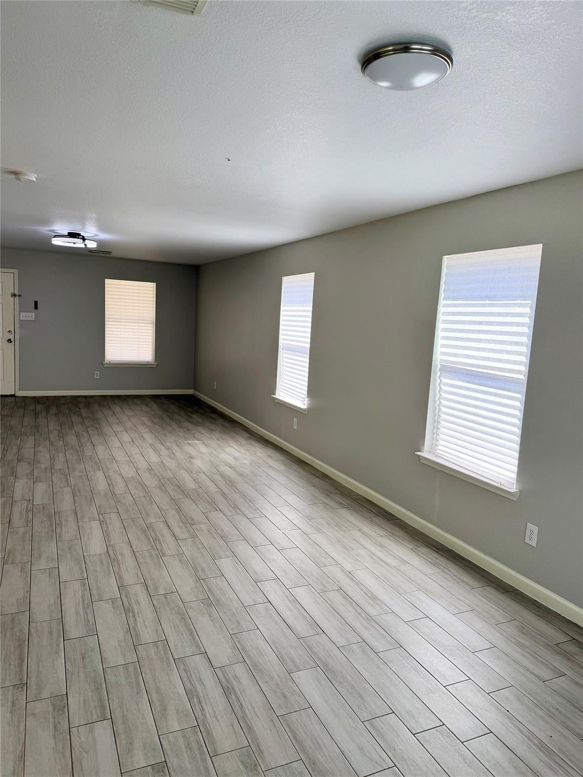 3851 Bridgebluff Lane