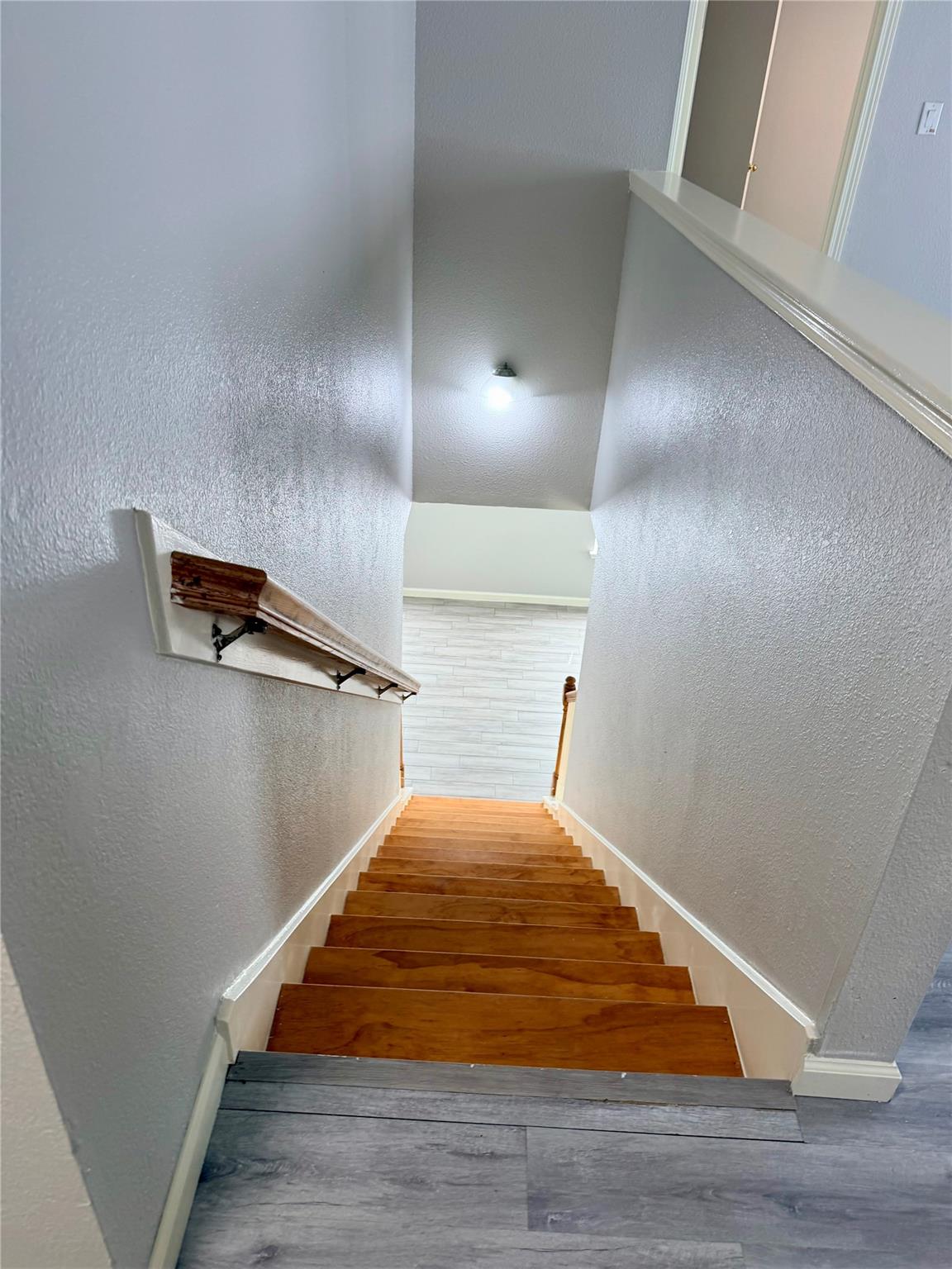 3851 Bridgebluff Lane