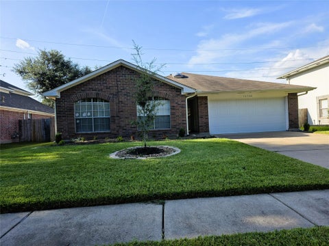 Photo of 16502 Lancaster Place Drive, Houston, TX 77083 (MLS # 54870651)