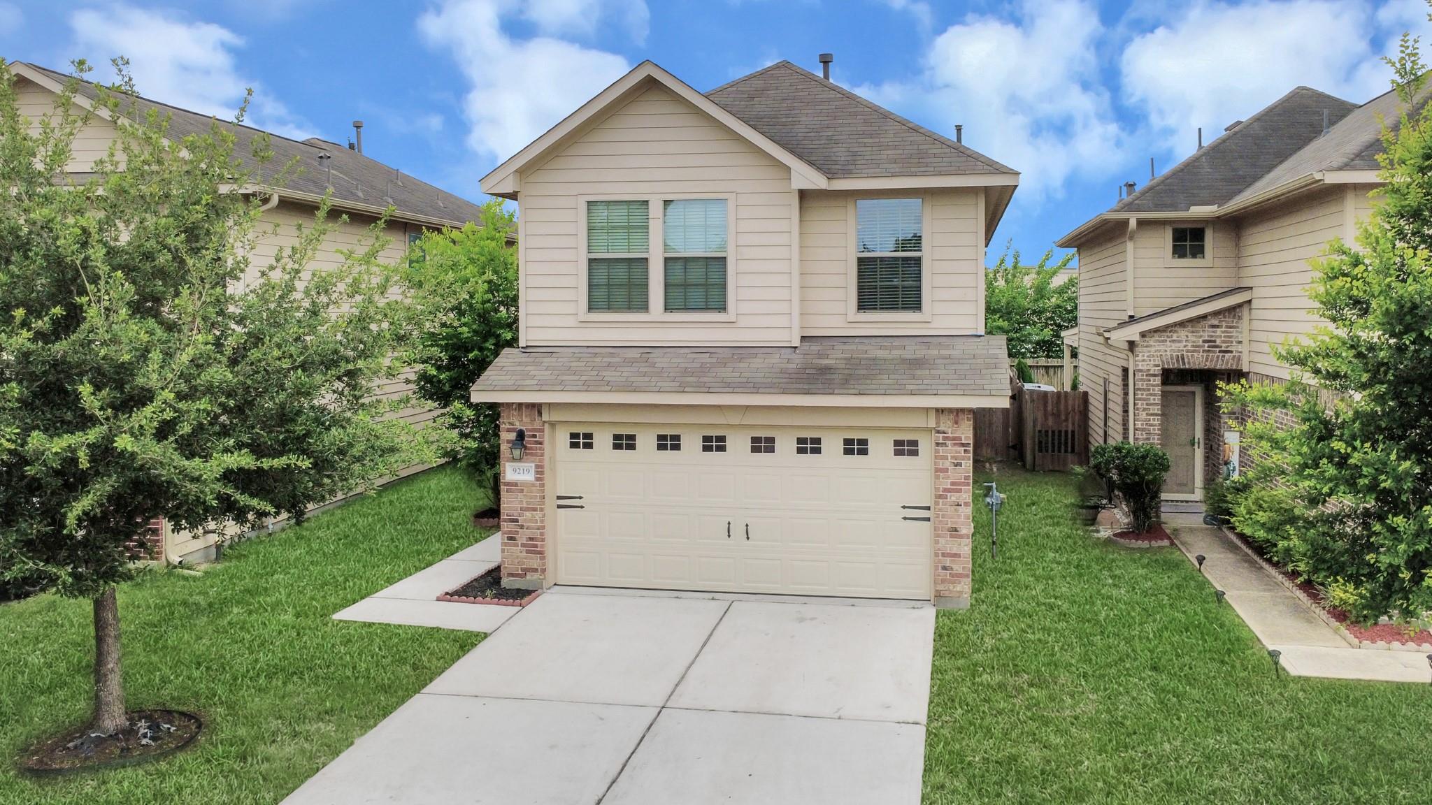 9219 Dewberry Blossom Lane
