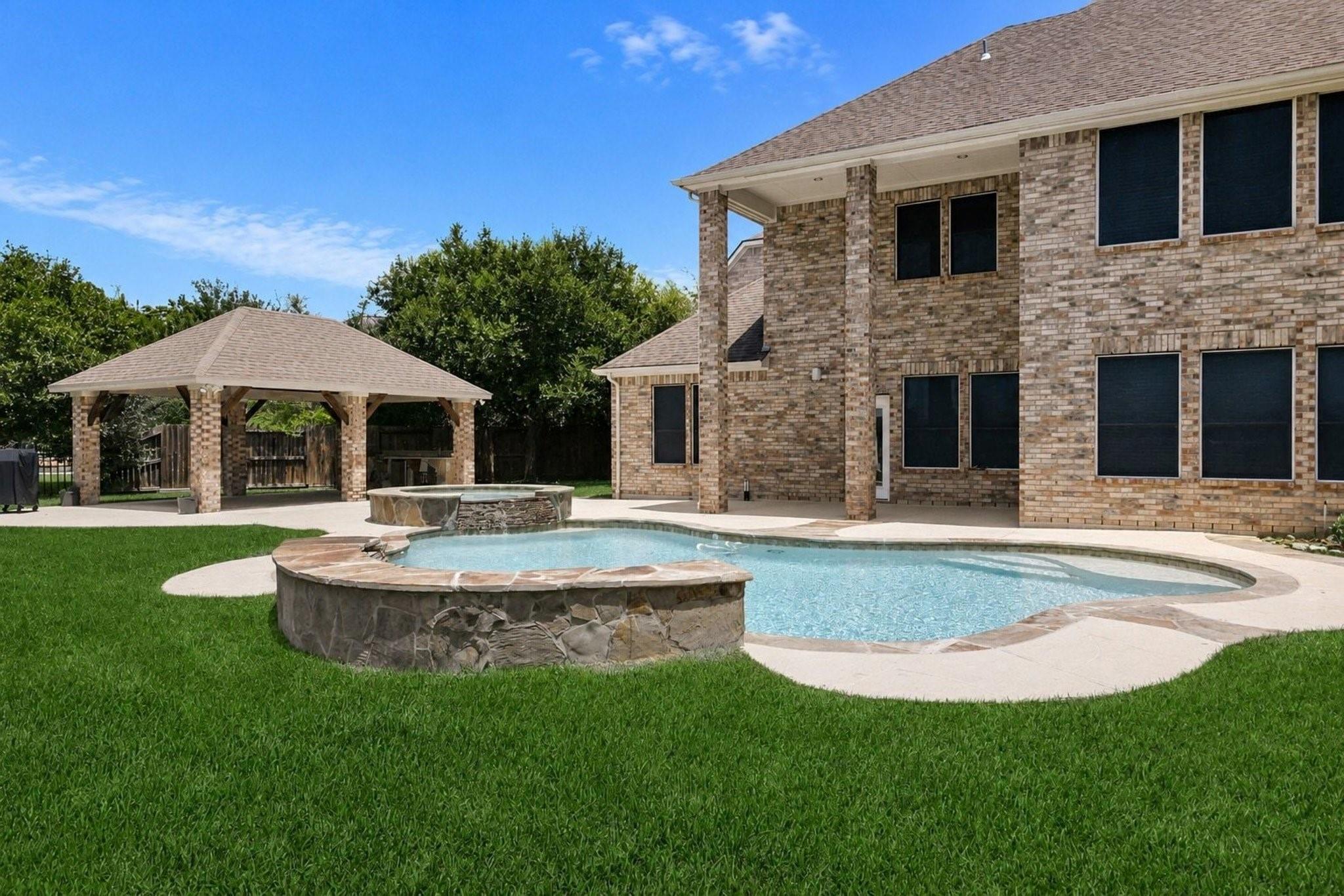 12015 Silverwood Bend Lane