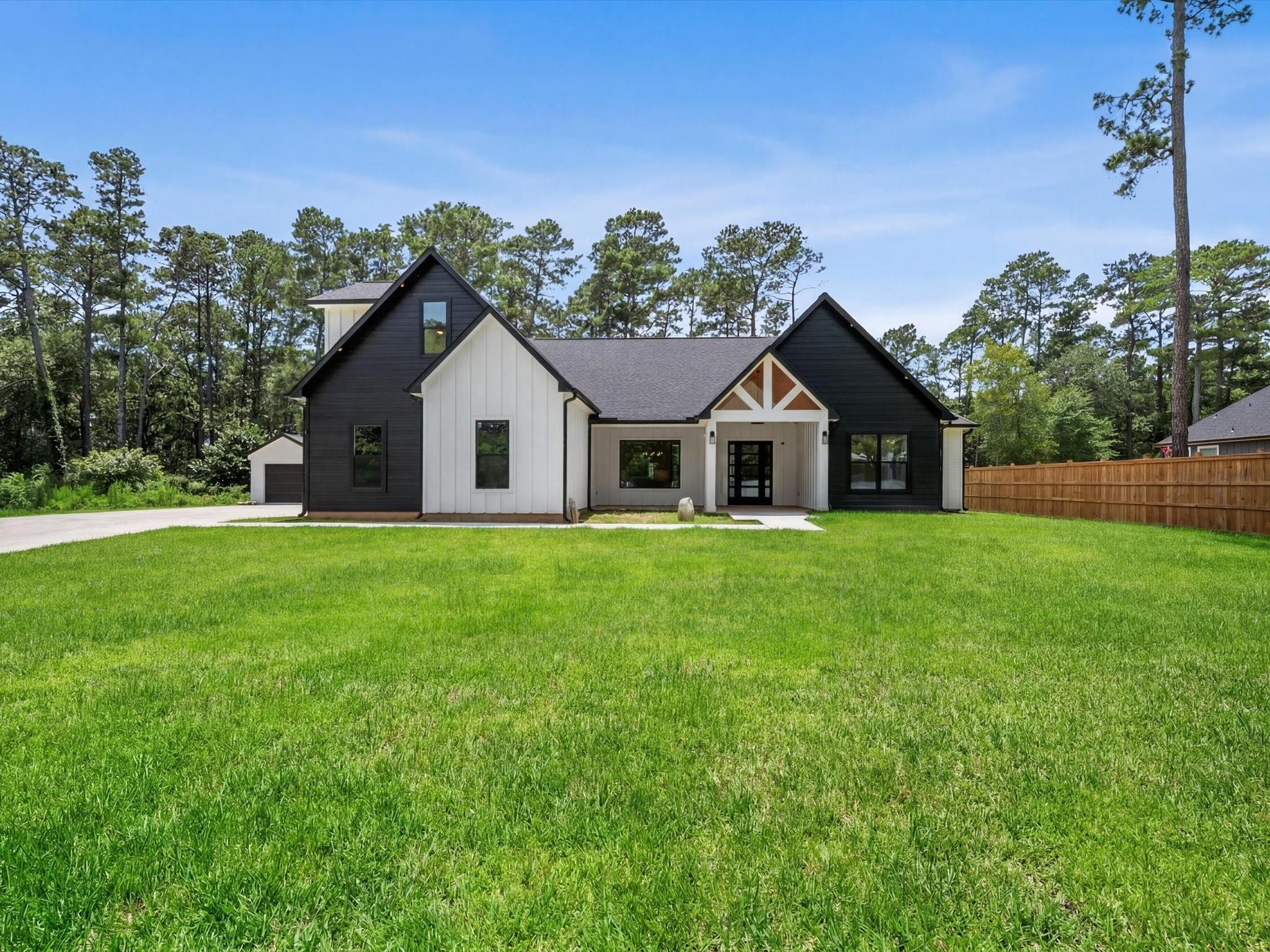 23223 Lazy Hollow Lane