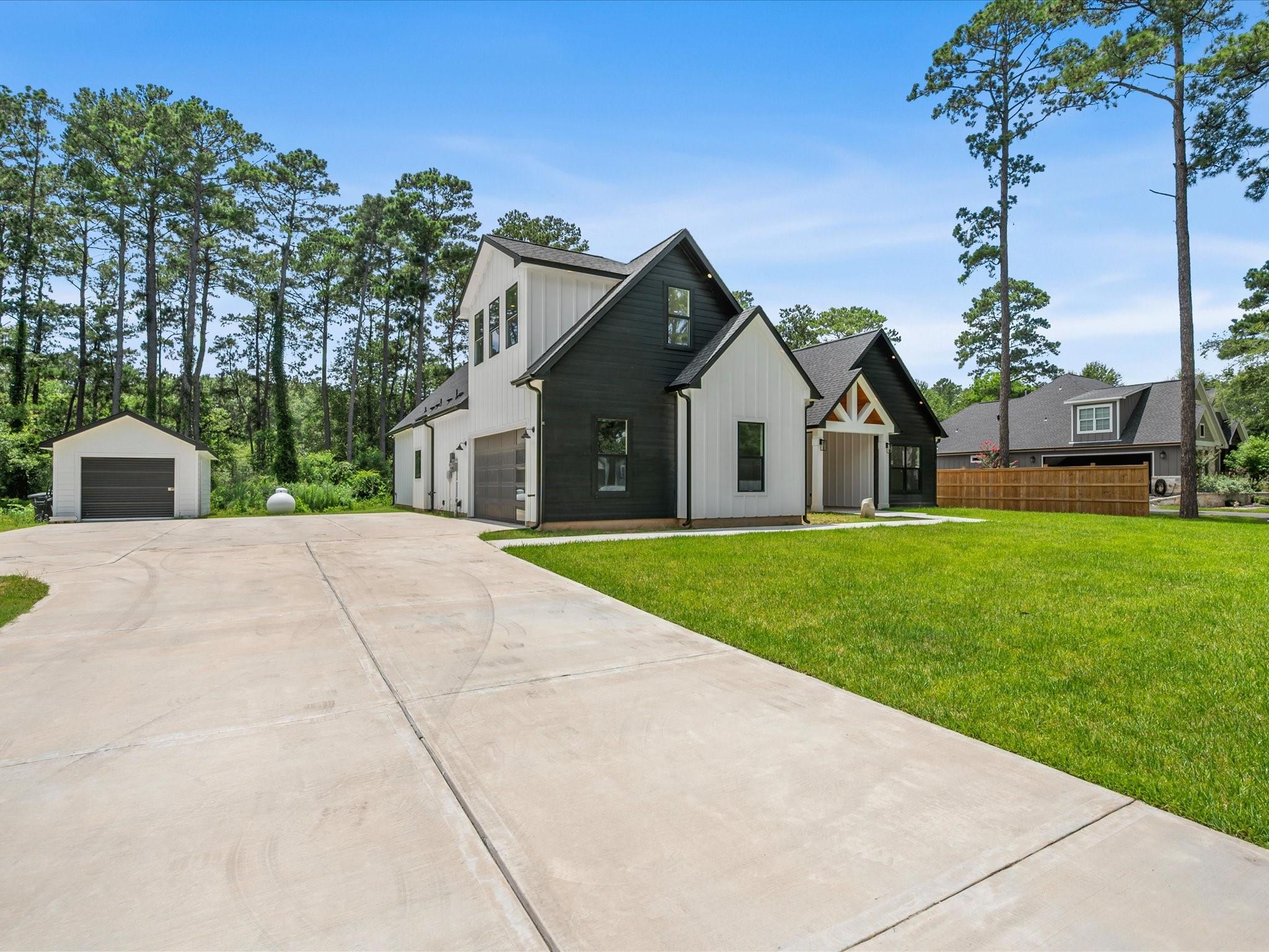 23223 Lazy Hollow Lane