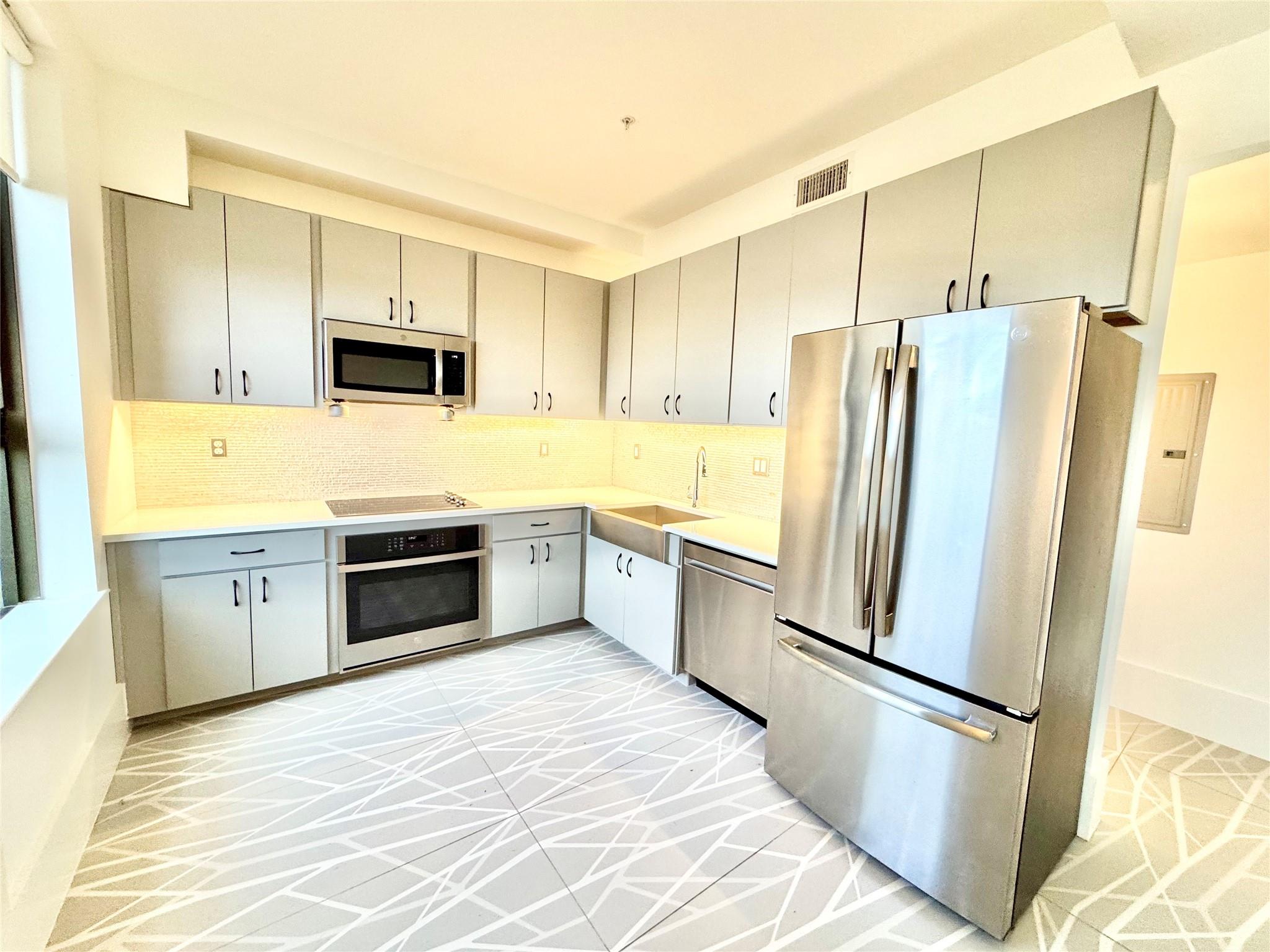 2201 Market Street 605