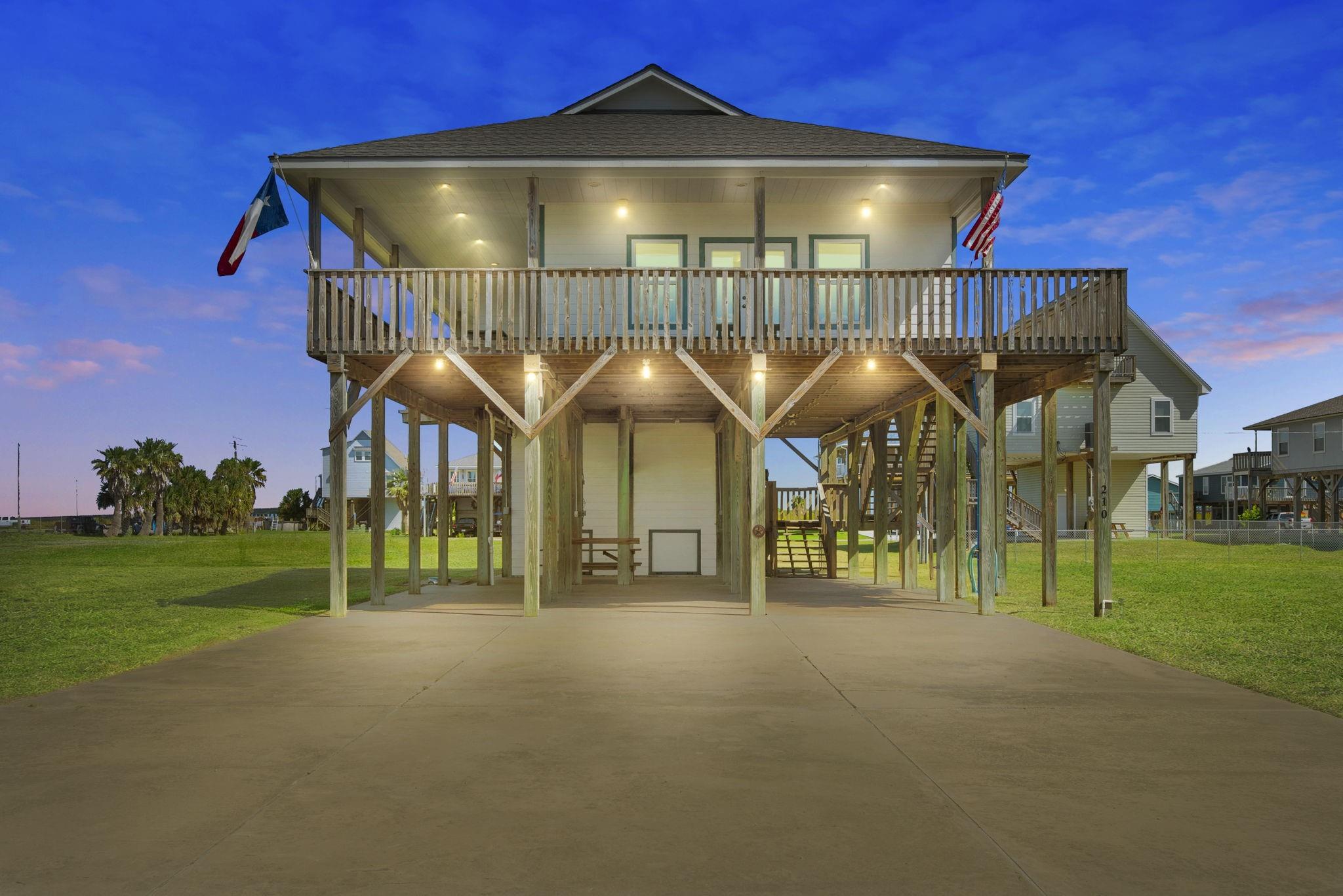210 Fathom Drive