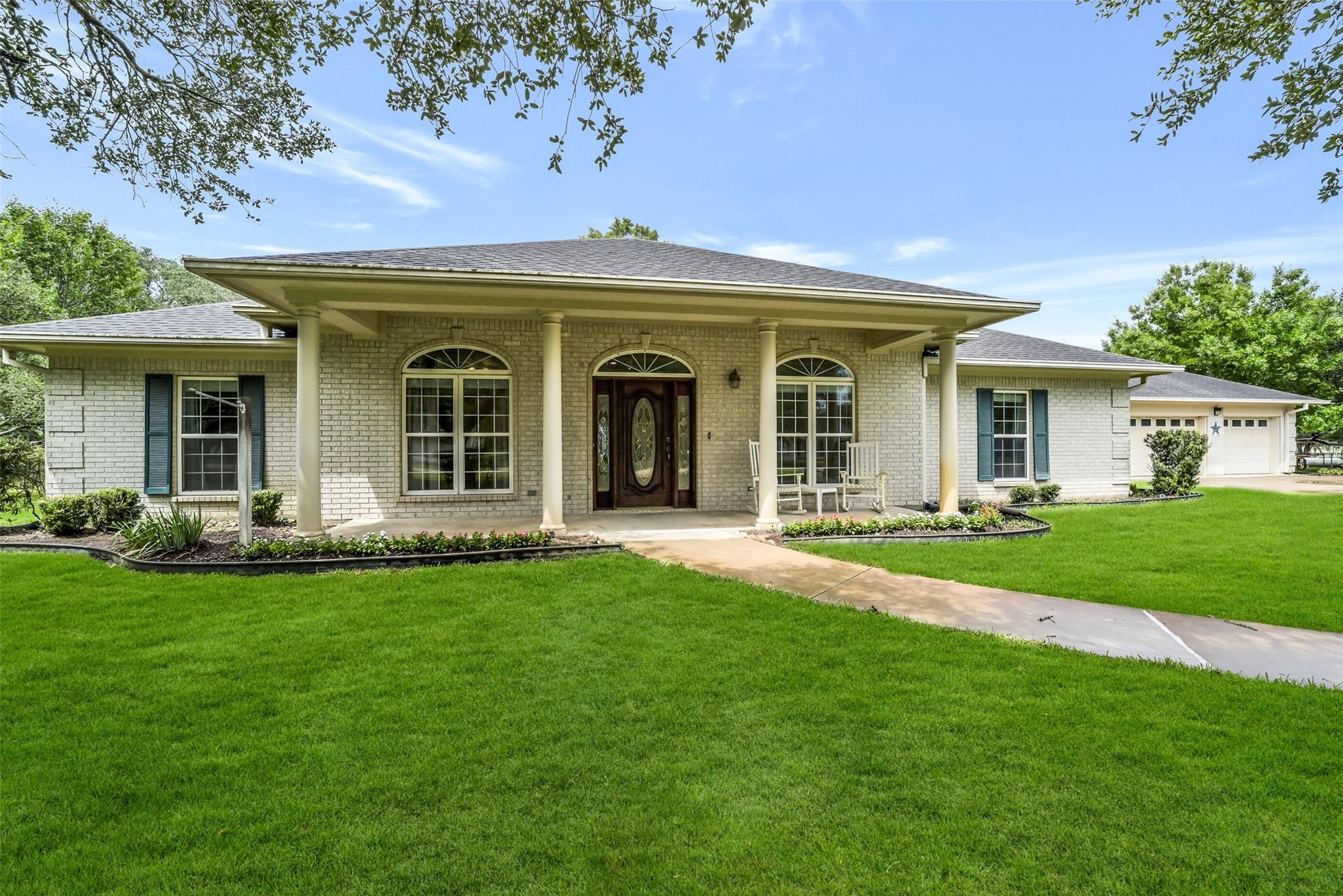 1026 Shirley Oaks Street