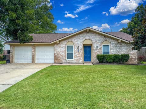 Homes For Rent - 217 Mary Ann Drive<br/> Friendswood, TX 77546