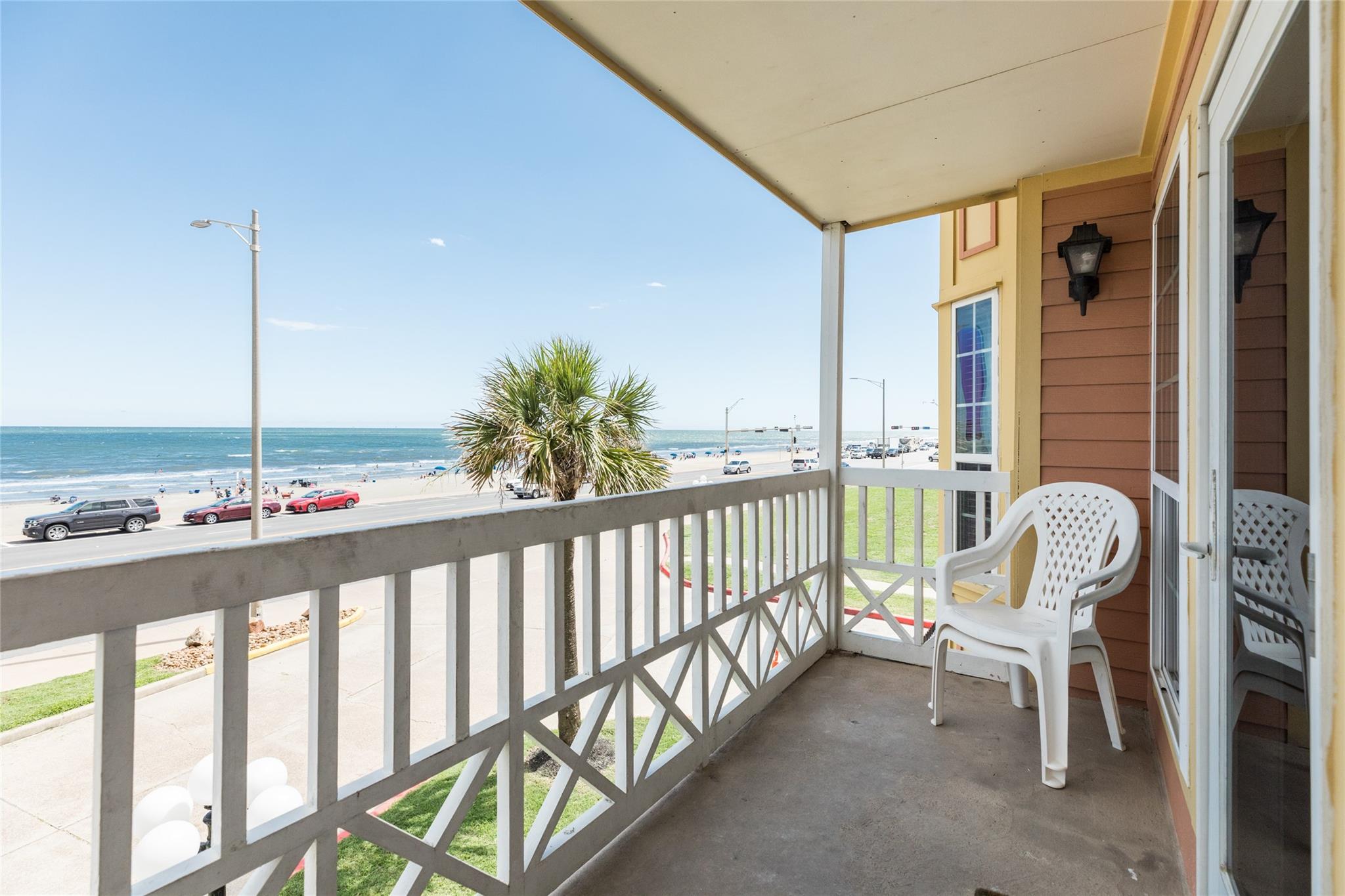 6300 Seawall Boulevard 1201