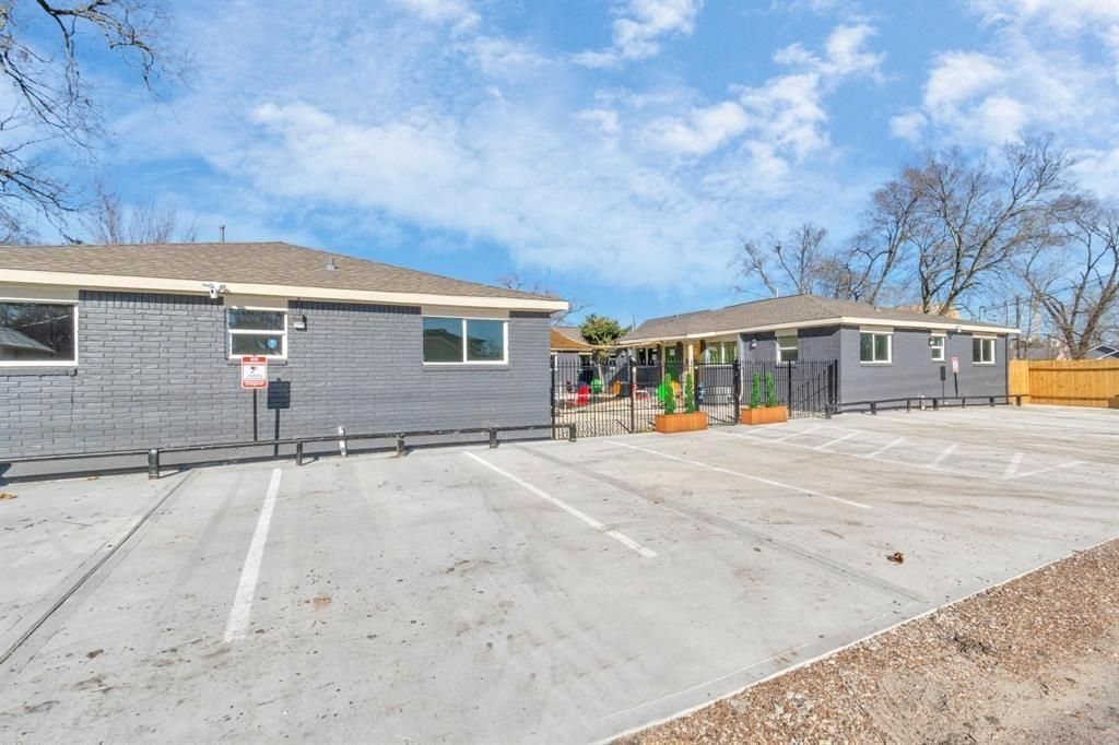 Photo of 3339 Simmons Street #4, Houston, TX 77004 (MLS # 34038734)