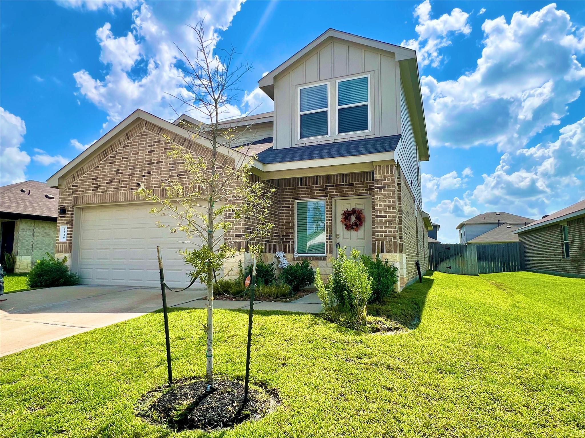5226 Castlebury Meadows Drive