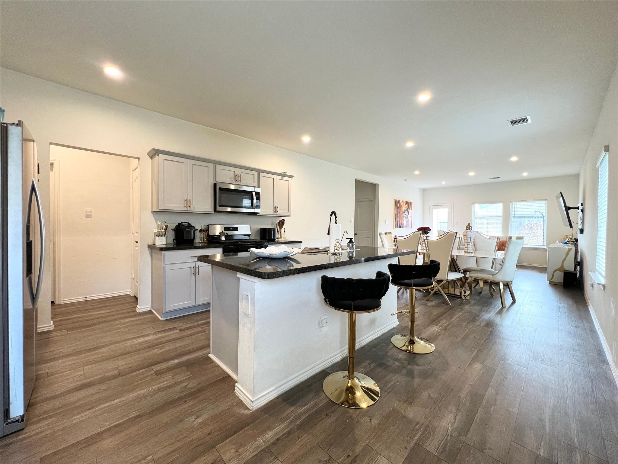 5226 Castlebury Meadows Drive