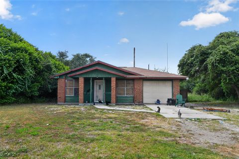 Photo of 624 N Mccampbell Street, Aransas Pass, TX 78336 (MLS # 23706995)