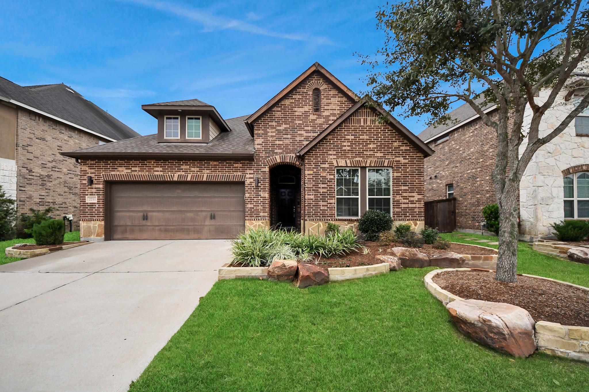 2211 Tonkawa Trail