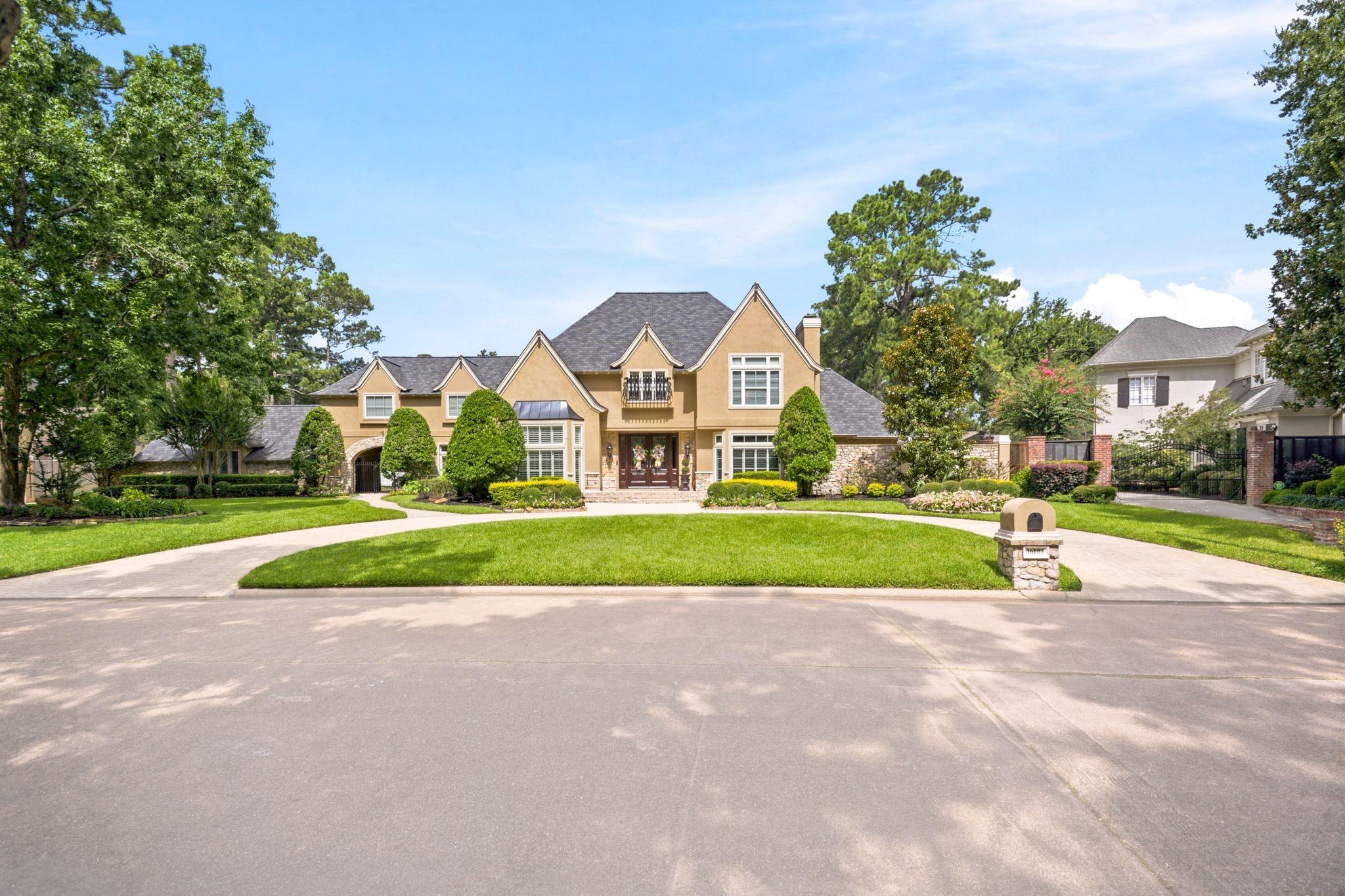 16103 Stewarts Grove Drive