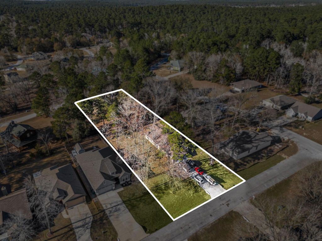 Photo of 89 Hillsborough Drive, Huntsville, TX 77340 (MLS # 57387178)