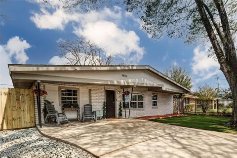 4815 Edfield Street Houston TX 77033