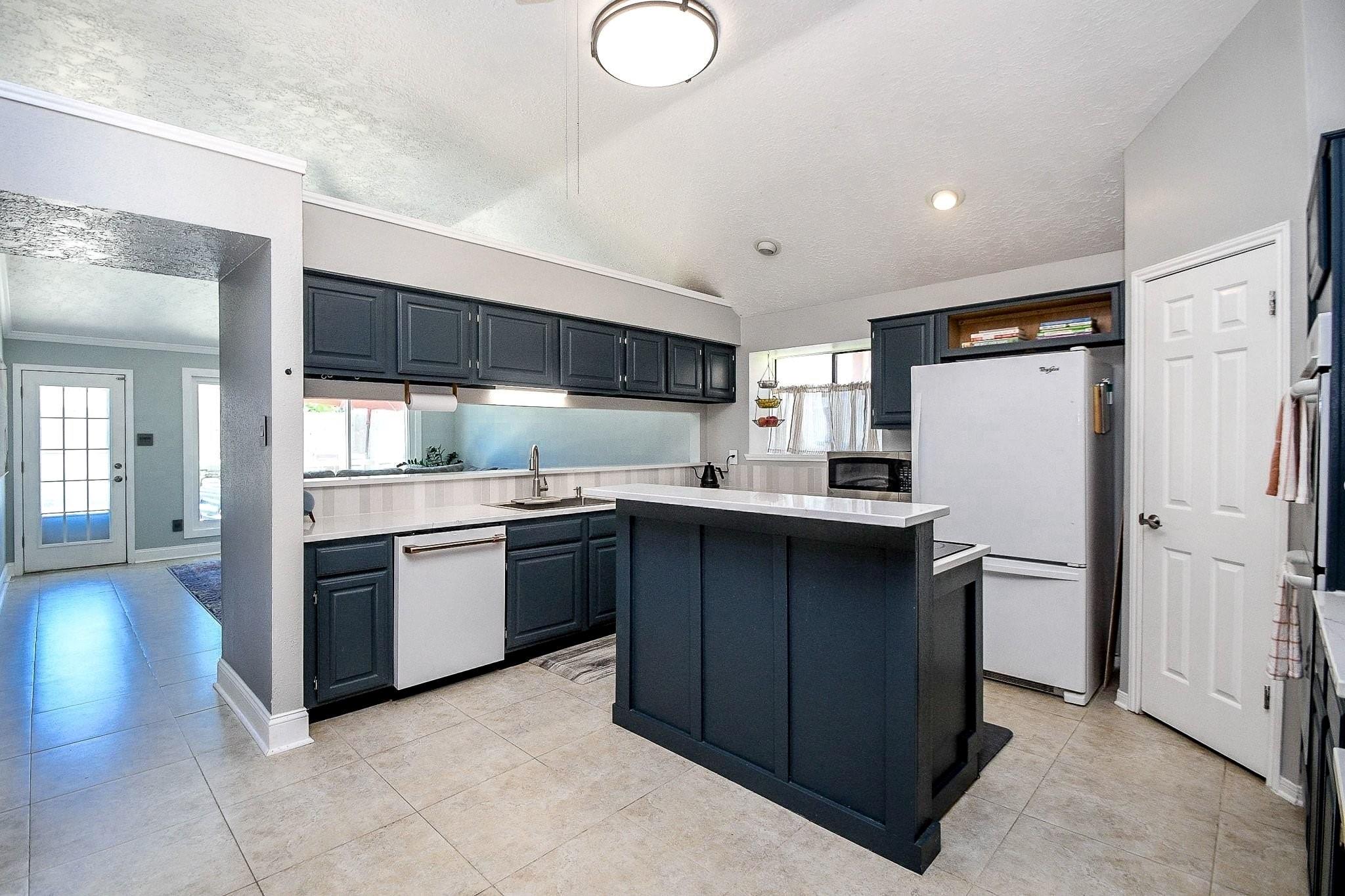 2524 Hadley Circle