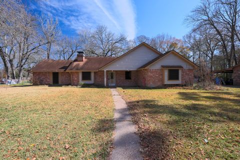 Photo of 20427 Lakeside Drive Dr, Porter, TX 77365 (MLS # 33001621)