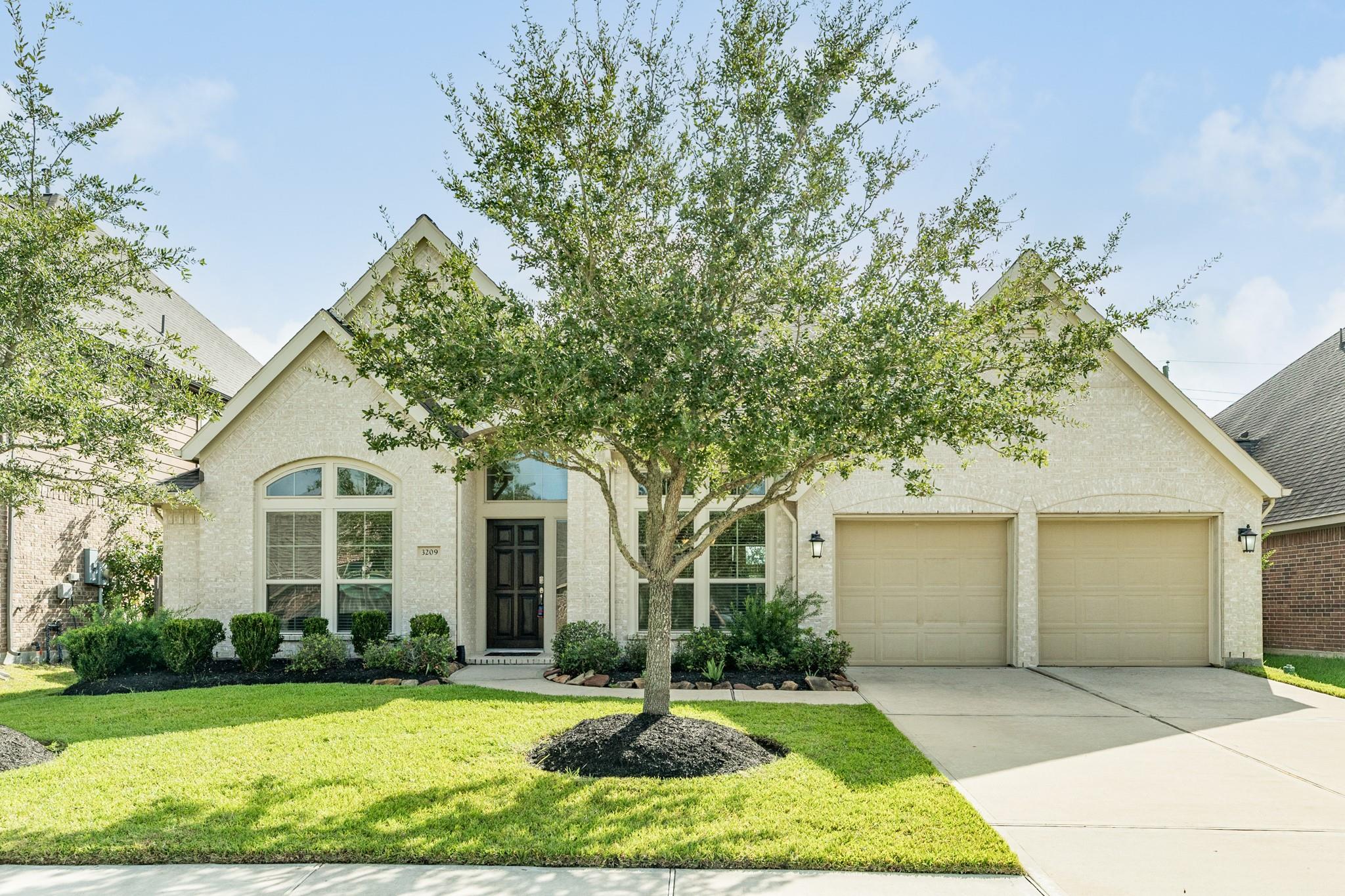 3209 Seneca Landing Lane